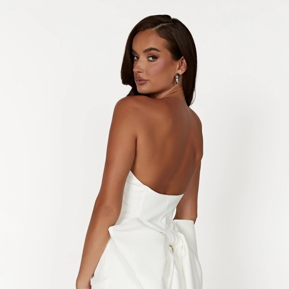 Meshki White Strapless Wedding Dress - Picture 3 of 4